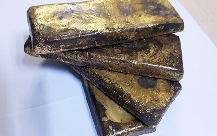 Около 4 килограмм золота попытался вывезти из России гражданин Китая